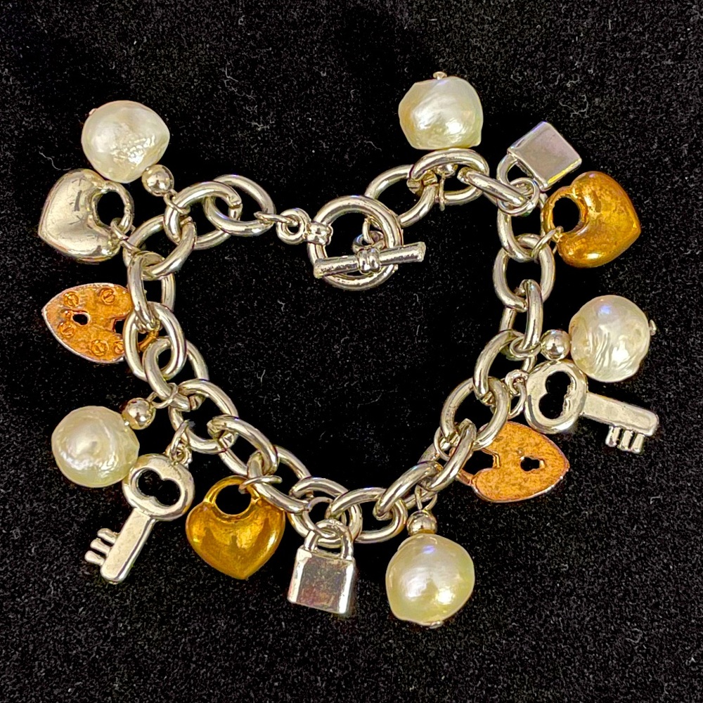 Pearl charm bracelet